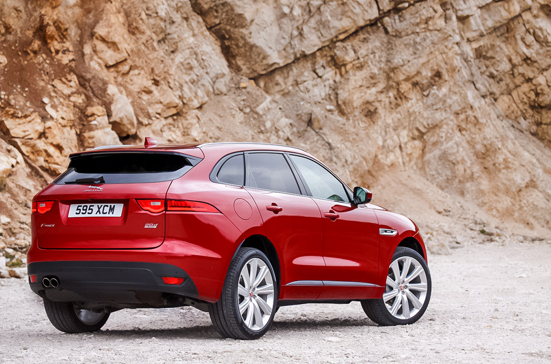 What Makes a Luxury Car Rental the Best Choice for Business Travel in Perth